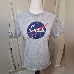 Nasa logo t-shirt